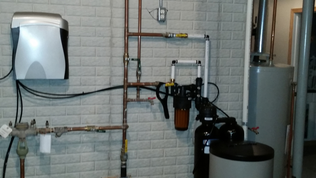 Kinetico entire home water softener. Models: S250 and K5 drinking station installed in Davenport, Iowa