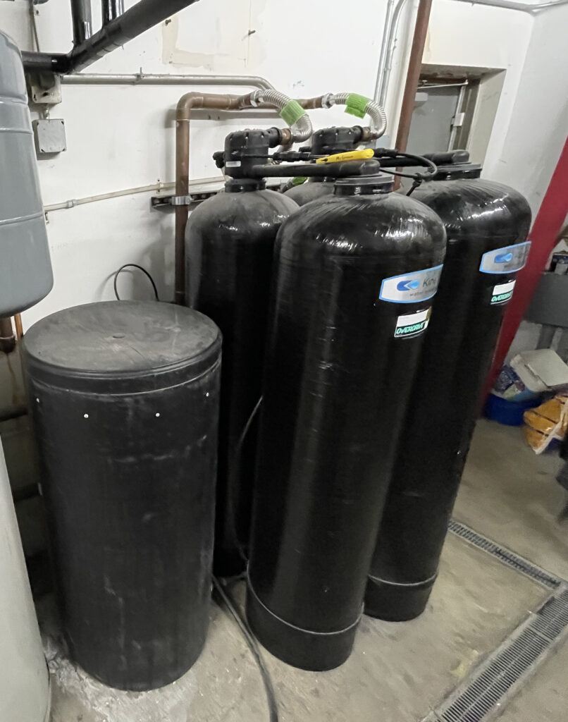 KineticoPRO Commercial Water Softener Installation at Laundromania in Davenport, Iowa - Four KineticoPRO water softener tanks
